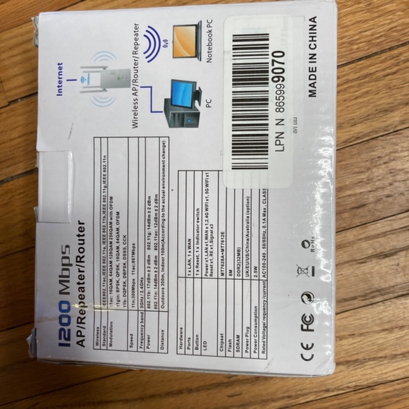 1200 Mbps AP/Repeater/Router Model: AC1200M - Picture 2 of 4